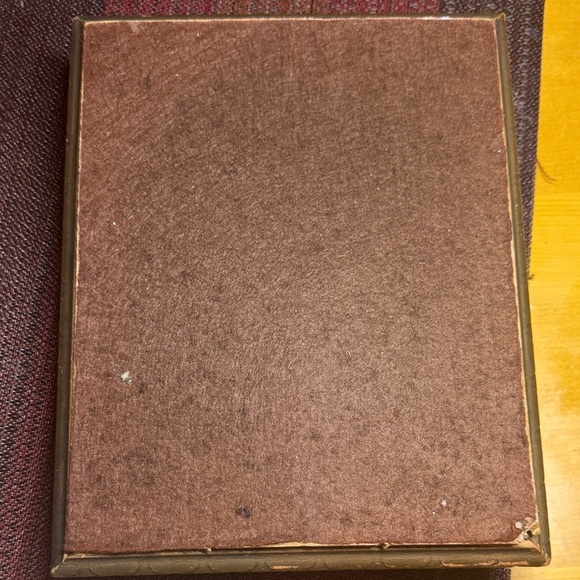 Vintage Style Candy/Jewelry Box with Victorian Art - Picture 10 of 11